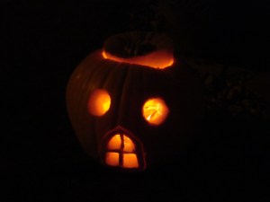 'Window Mouth' carving by Aspie D  (c) Sherri Matthews 2014