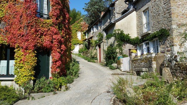 St-Ceneri-le-Gerei, Western Loire, France (c) Sherri Matthews 2015